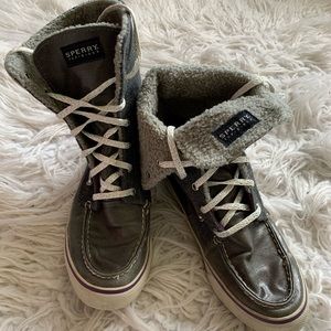 SPERRY Top-sider hightop sneakers.
